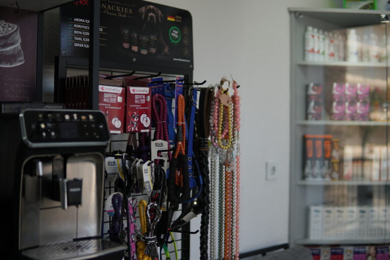 Pet shop